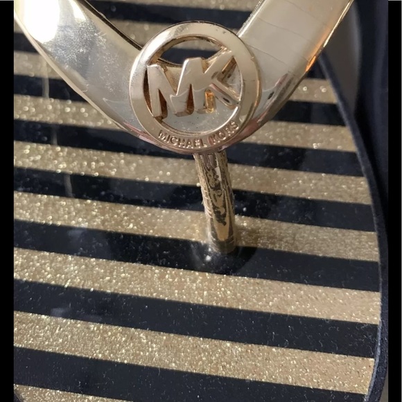 MICHAEL KORS BEDFORM PLATFORM WEDGES SZ. 7M GOLD - Picture 5 of 14